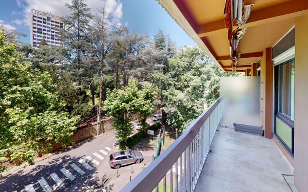 Appartement à louer    1 pièce • 33,02 m2 Saint-Étienne