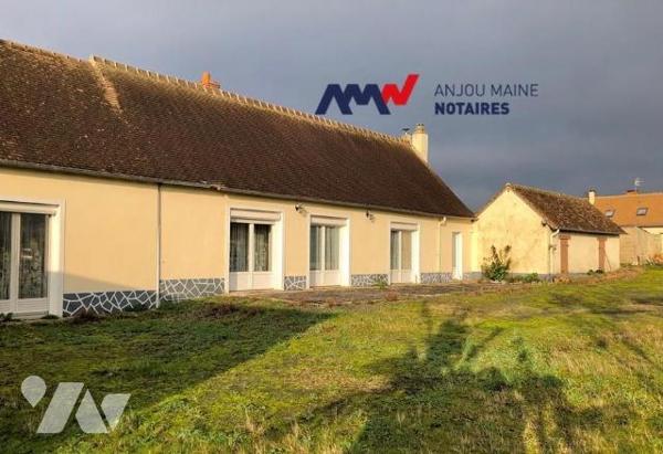 VILLAINES SOUS MALICORNE : FERMETTE LONGERE sur terrain 3830 m²