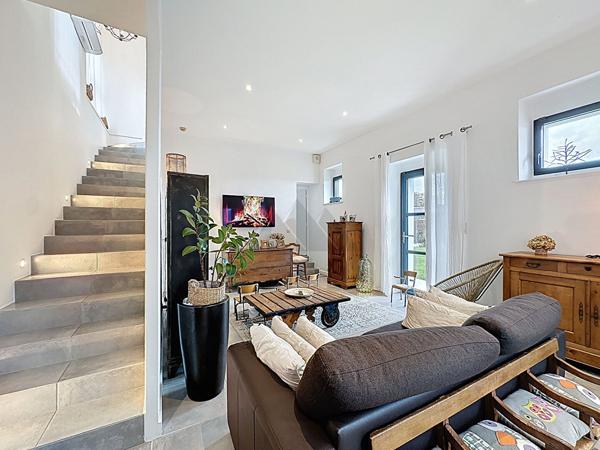 A VENDRE MAISON QUIMPER KERFEUNTEUN AVEC JARDIN SUD 5 CHAMBRES 180M2 LES COMMERCES A PIED