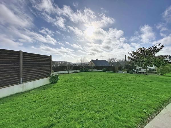 A VENDRE MAISON QUIMPER KERFEUNTEUN AVEC JARDIN SUD 5 CHAMBRES 180M2 LES COMMERCES A PIED