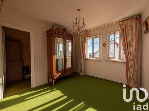Maison à vendre 7 pièces 142 m² Montluçon