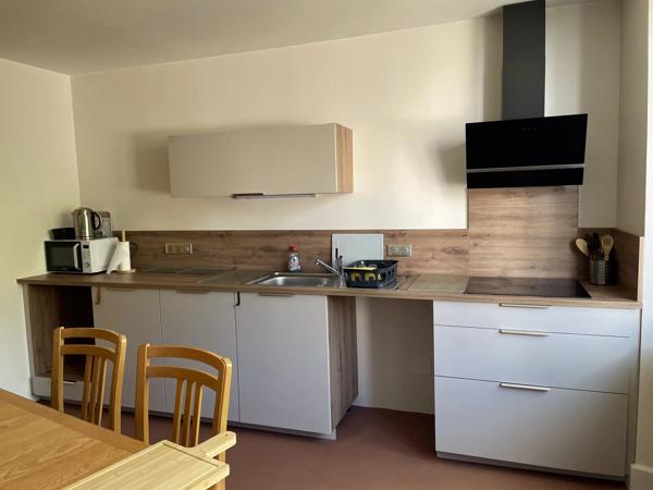 Location                                                      Appartement
                        
                     4 pièces                      91 m2                     à Saint-Dié-des-Vosges