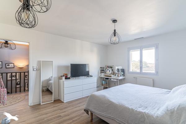 Maison à vendre |  Cenon |  5 pièces | 162 m²