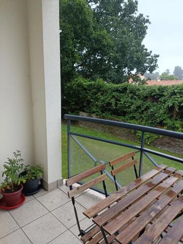 Location                                                      Appartement
                        
                     3 pièces                      62 m2                     à Vertou