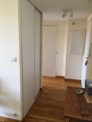 Location                                                      Appartement
                        
                     3 pièces                      62 m2                     à Vertou