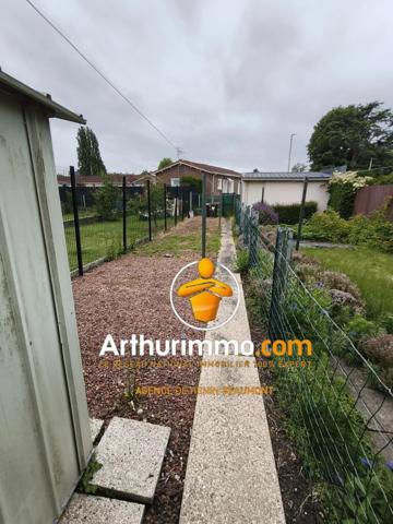 Vente                                                      Maison de ville
                        
                     4 pièces                      80 m2                     à Hénin-Beaumont