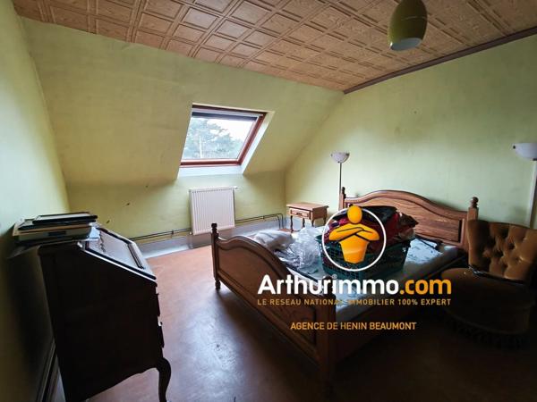 Vente                                                      Maison de ville
                        
                     4 pièces                      80 m2                     à Hénin-Beaumont