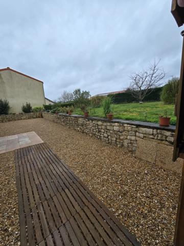 Maison à vendre 5 pièces 3 chambres jardin clos MAREUIL SUR LAY DISSAIS (85)