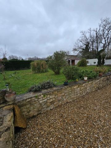 Maison à vendre 5 pièces 3 chambres jardin clos MAREUIL SUR LAY DISSAIS (85)