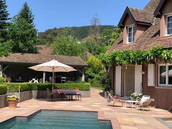 Propriété à vendre 11 pièces 6 chambres à coucher , piscine à BITSCHWILLER LES THANN (68)