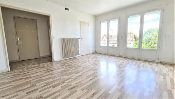 Location                                                      Appartement
                        
                     3 pièces                      65 m2                     à Albi