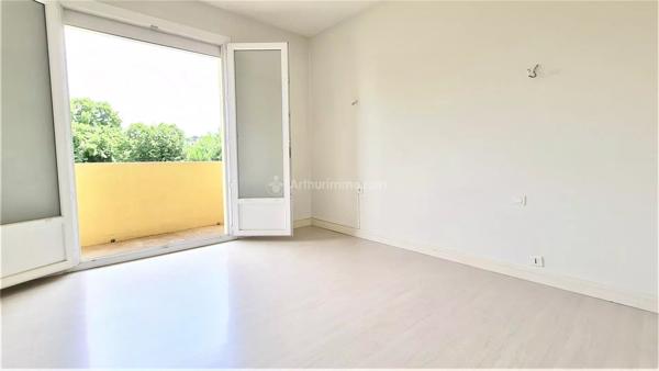 Location                                                      Appartement
                        
                     3 pièces                      65 m2                     à Albi