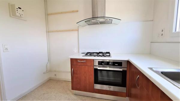 Location                                                      Appartement
                        
                     3 pièces                      65 m2                     à Albi