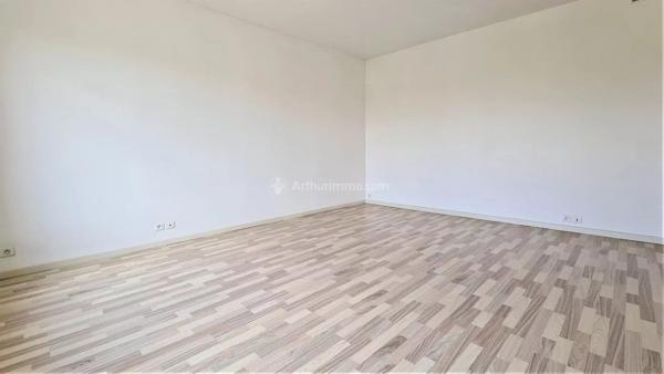 Location                                                      Appartement
                        
                     3 pièces                      65 m2                     à Albi