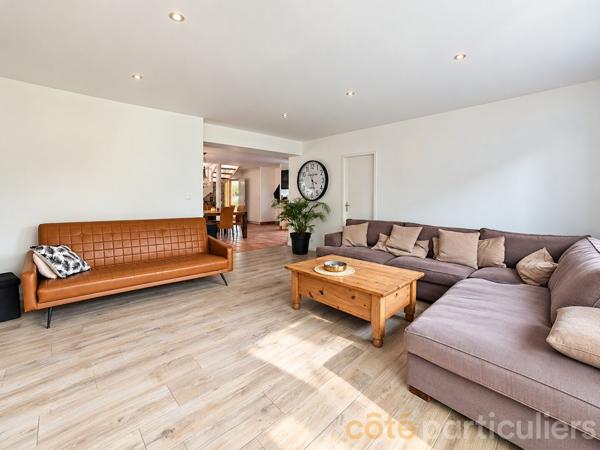 Vente
                Maison155 m² - 6 Pièces -
                    PLescop (56890)