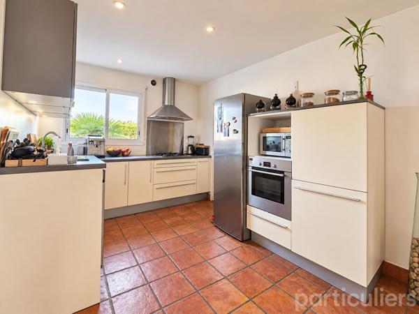 Vente
                Maison155 m² - 6 Pièces -
                    PLescop (56890)