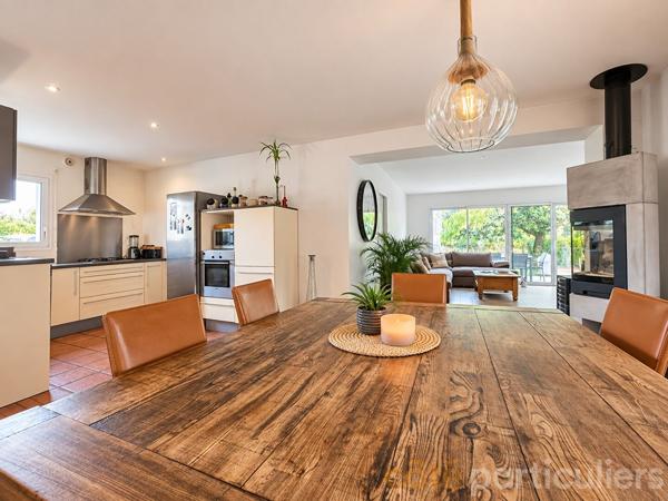 Vente
                Maison155 m² - 6 Pièces -
                    PLescop (56890)