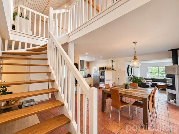 Vente
                Maison155 m² - 6 Pièces -
                    PLescop (56890)
