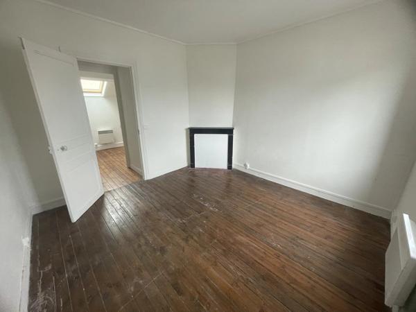 Location                                                      Maison
                        
                     3 pièces                      47 m2                     à Saint-Quentin