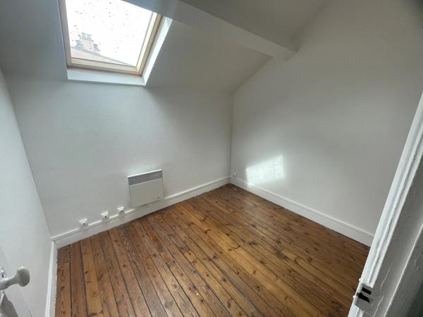 Location                                                      Maison
                        
                     3 pièces                      47 m2                     à Saint-Quentin