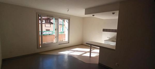 Appartement à louer à Brusque (12360)