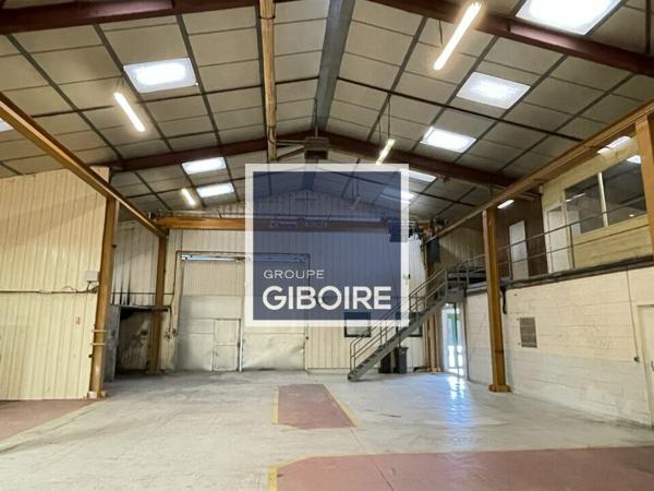 Local d'activites 760 m² à louer SAINT JACQUES DE LA LANDE (réf : 35.4304)