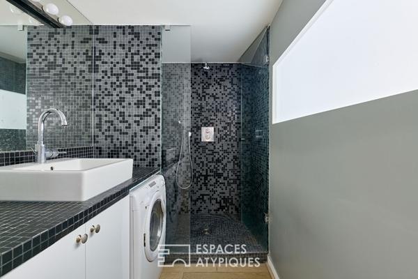 Dernier étage esprit loft design à Jules-Joffrin