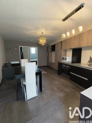 Location appartement 2 pièces 40 m² La Tour-de-Salvagny