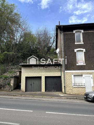 À vendre à Cantebonne , Terrain d'une superficie de 11 ares + Maison 95 M2 avec Garages