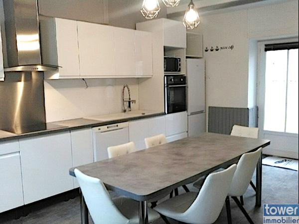 Maison 12 pièce(s) 8 chambre(s) 309 m²
