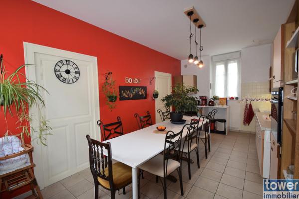 Maison 12 pièce(s) 8 chambre(s) 309 m²