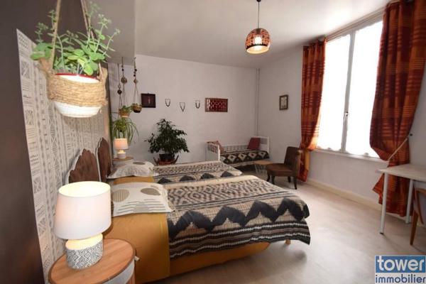 Maison 12 pièce(s) 8 chambre(s) 309 m²