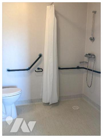 Appartement vendu en meublé avec locataire en place (Bail commercial)