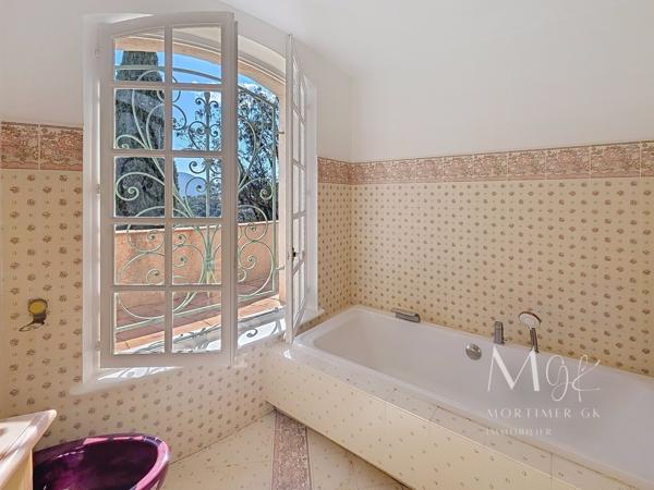 Maison à MANDELIEU LA NAPOULE (06210)