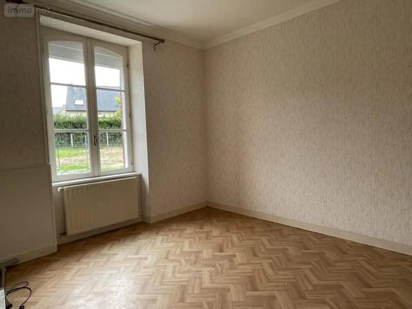 Location - Maison Saint-Jouan-des-Guérets 35430 127 m 2 800 m 2