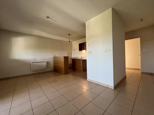Appartement à louer |                                        Gond-Pontouvre |                                        3 pièces  | 55 m²