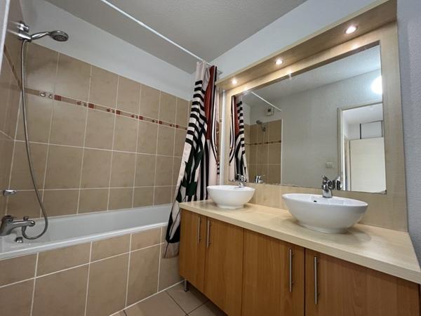 Appartement à louer |                                        Gond-Pontouvre |                                        3 pièces  | 55 m²