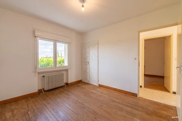 31290 VILLEFRANCHE-DE-LAURAGAIS – 15 MIN DU CENTRE DE TOULOUSE - MAISON INDIVIDUELLE – 135 M² – TERRAIN – 4 CHAMBRES – SOUS-SOL 135 M² – PARFAIT ÉTAT – LUMINEUSE