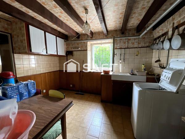 Maison avec sous-sol complet et dépendance!
