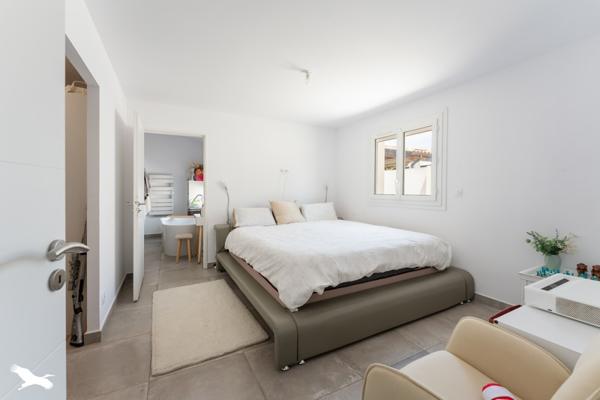 Maison à vendre 699 000 € Saint-Aunès 5 p 160 m² DPE B