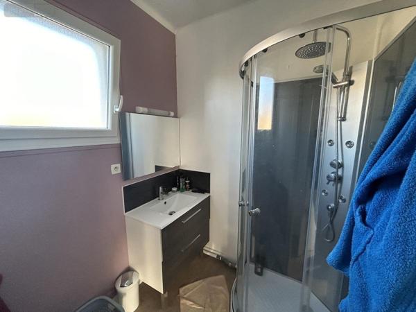 Immeuble à vendre à Saint-Berthevin en Mayenne (53940), ref : 53006-1318