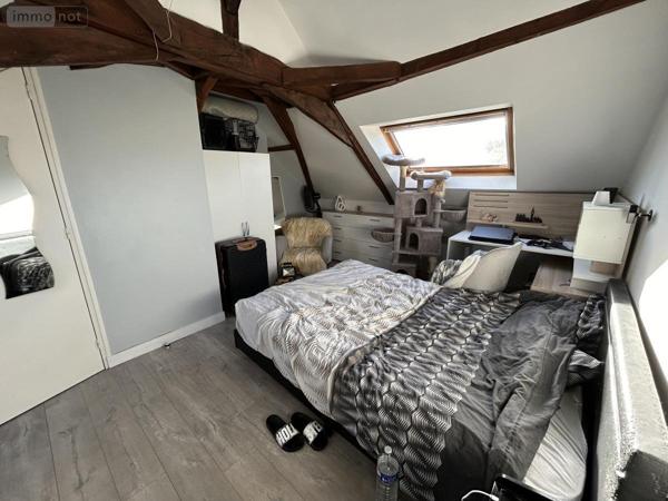 Immeuble à vendre à Saint-Berthevin en Mayenne (53940), ref : 53006-1318