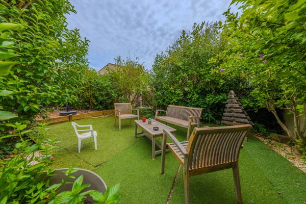 Sommières (30250) Sommières, maison T5 PLAIN PIED SUR PARCELLE DE 753 M2 piscine, garage.