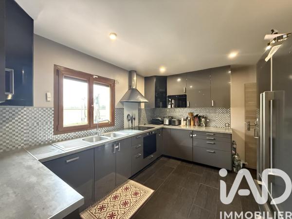 Maison à vendre 7 pièces 135 m² Savigny-le-Temple