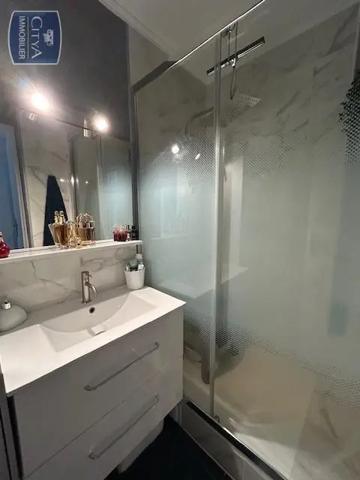Appartement à vendre 4 pièces 68m² Noisy-le-Grand (93160)