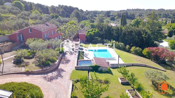 Superbe propriété de 145m² sur 2885m² de terrain avec vue panoramique