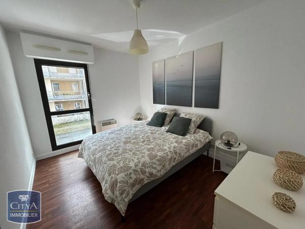 Appartement à louer 2 pièces 43.01m² Laval (53000)