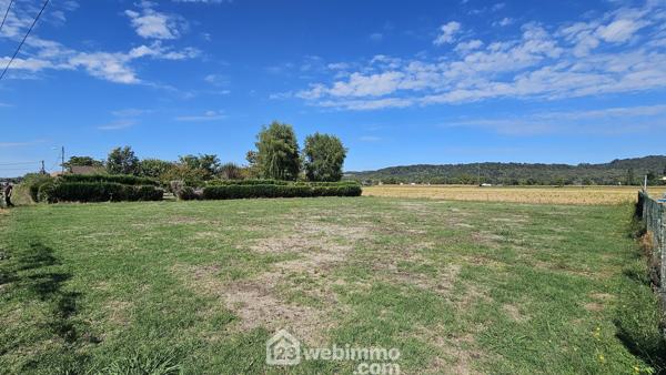Terrain constructible 1210 m² à Bordes 64510