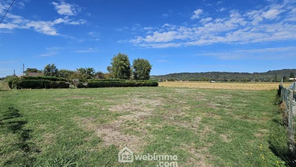 Terrain constructible 1210 m² à Bordes 64510