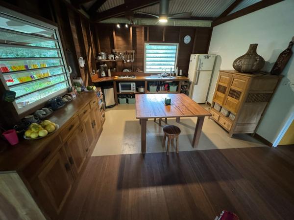 A vendre ROURA maison T3 avec en plus, une parcelle constructible de 1000m2